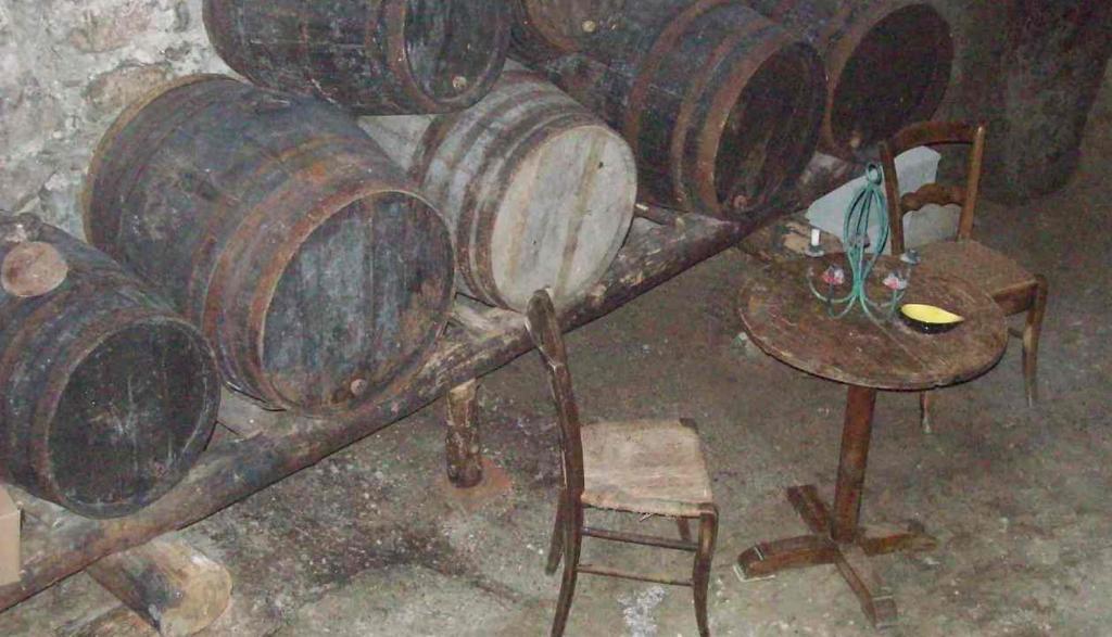 Le Vin De L'Ete Bed & Breakfast Ponet-et-Saint-Auban Eksteriør bilde