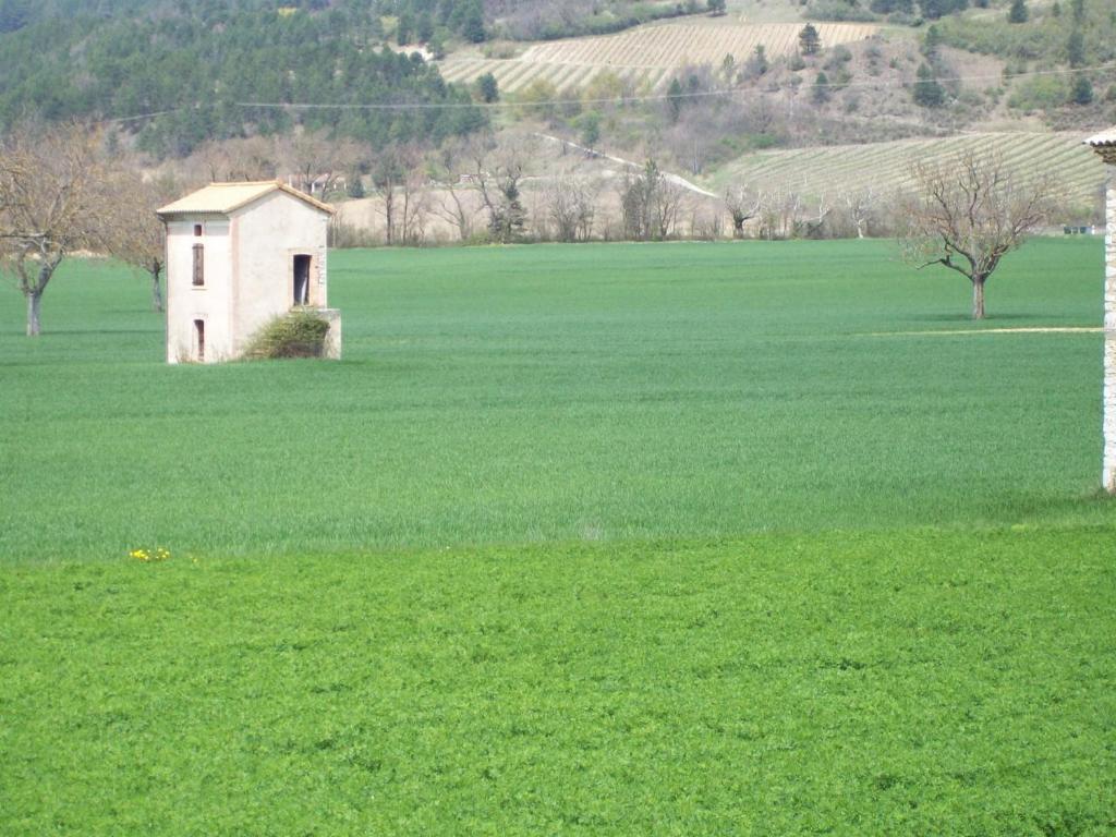 Le Vin De L'Ete Bed & Breakfast Ponet-et-Saint-Auban Eksteriør bilde